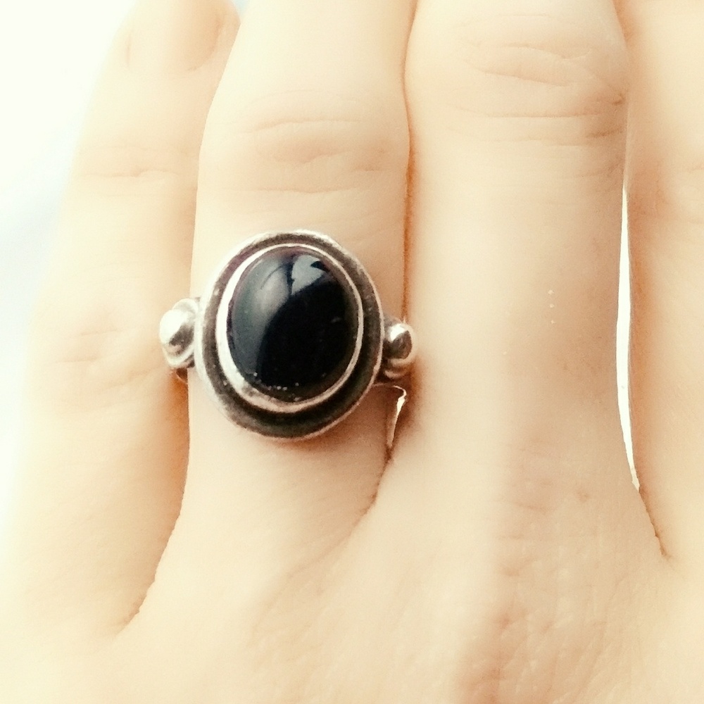 Vintage Sterling Silver & Onyx Ring- 5.5